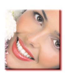 Clínica Dental Dr. J. Camacho López mujer sonriendo